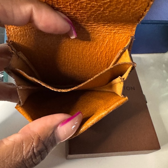 Louis Vuitton Vintage Coin Holder w/ Box - Picture 13 of 15